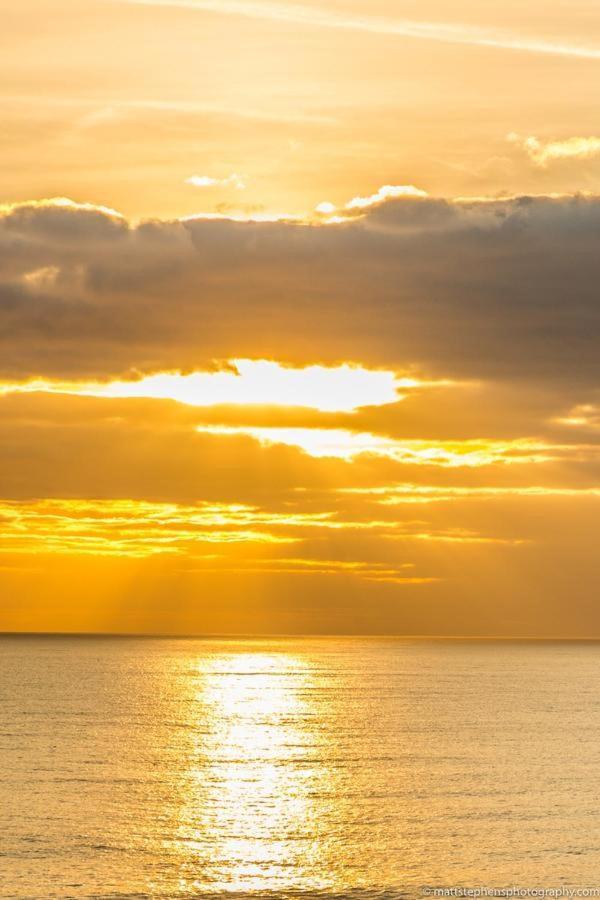 Seafront Apartment With Garden Hove Esterno foto